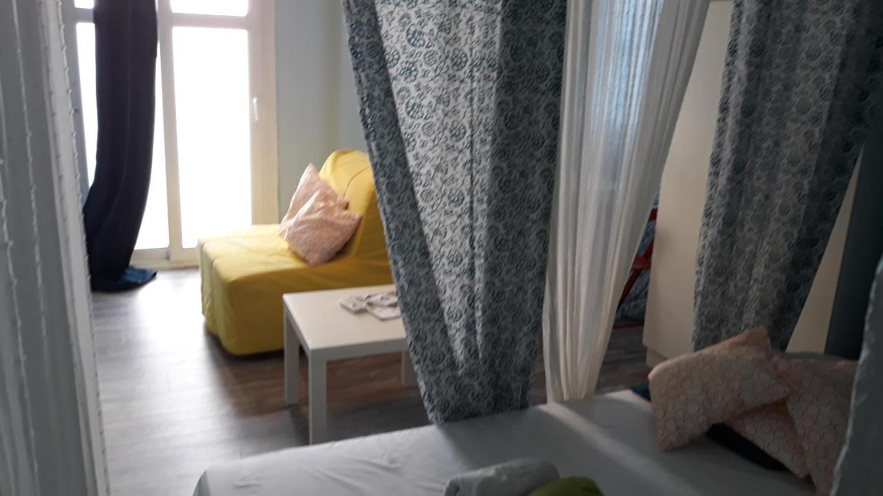 Romantically Allured Studio Next To The Center Salonic Exterior foto
